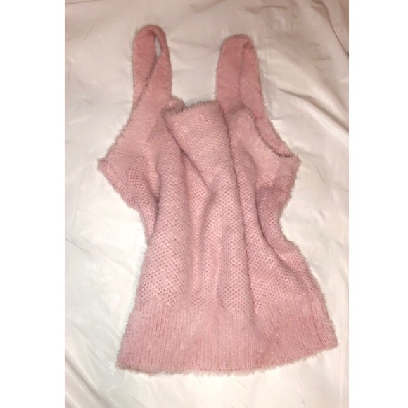 Cute Baby Pink Fuzzy Tank 🎀 - Picture 3 of 3